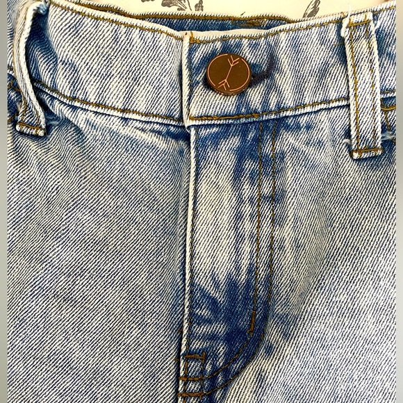 Banjara Jean Shorts Distressed Frayed Size 00/22 - Picture 3 of 6